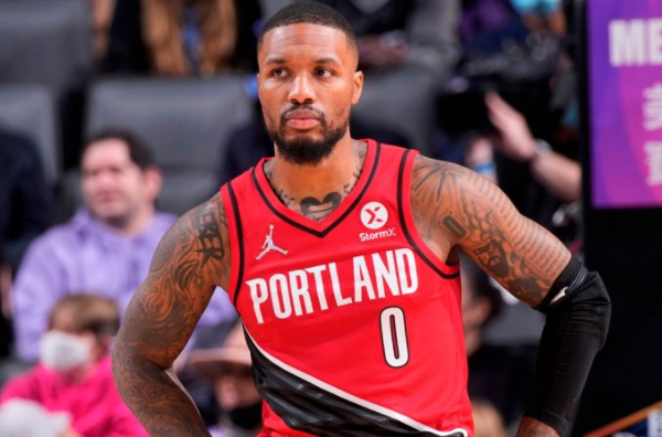 并在防守反 并在防守反