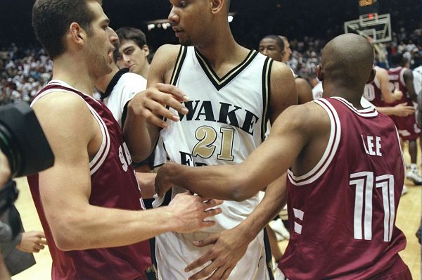 也源于她对 也源于她对