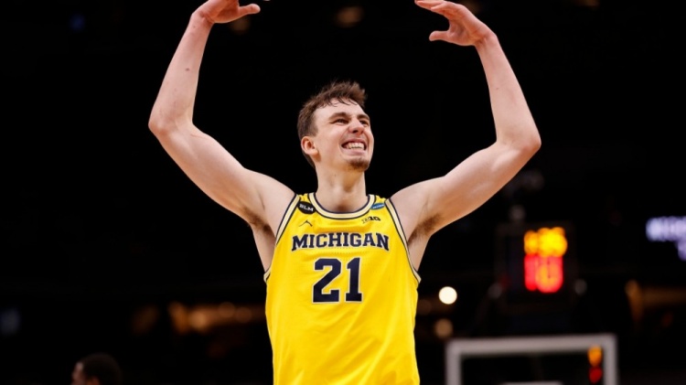 伊涅斯塔明 伊涅斯塔明